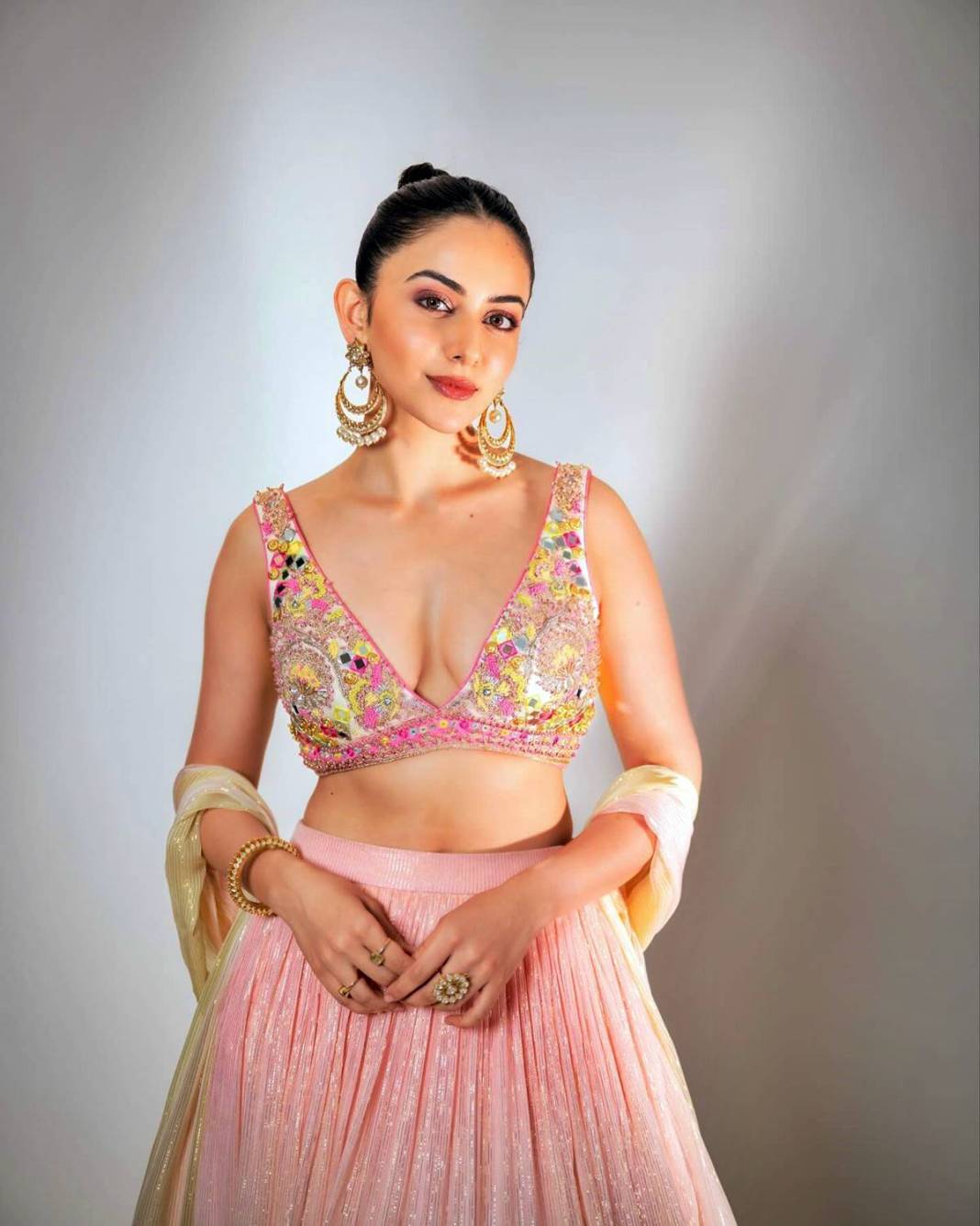 Ünlü oyuncu yürekleri ağza getirdi! Apar topar hastaneye kaldırıldı 38